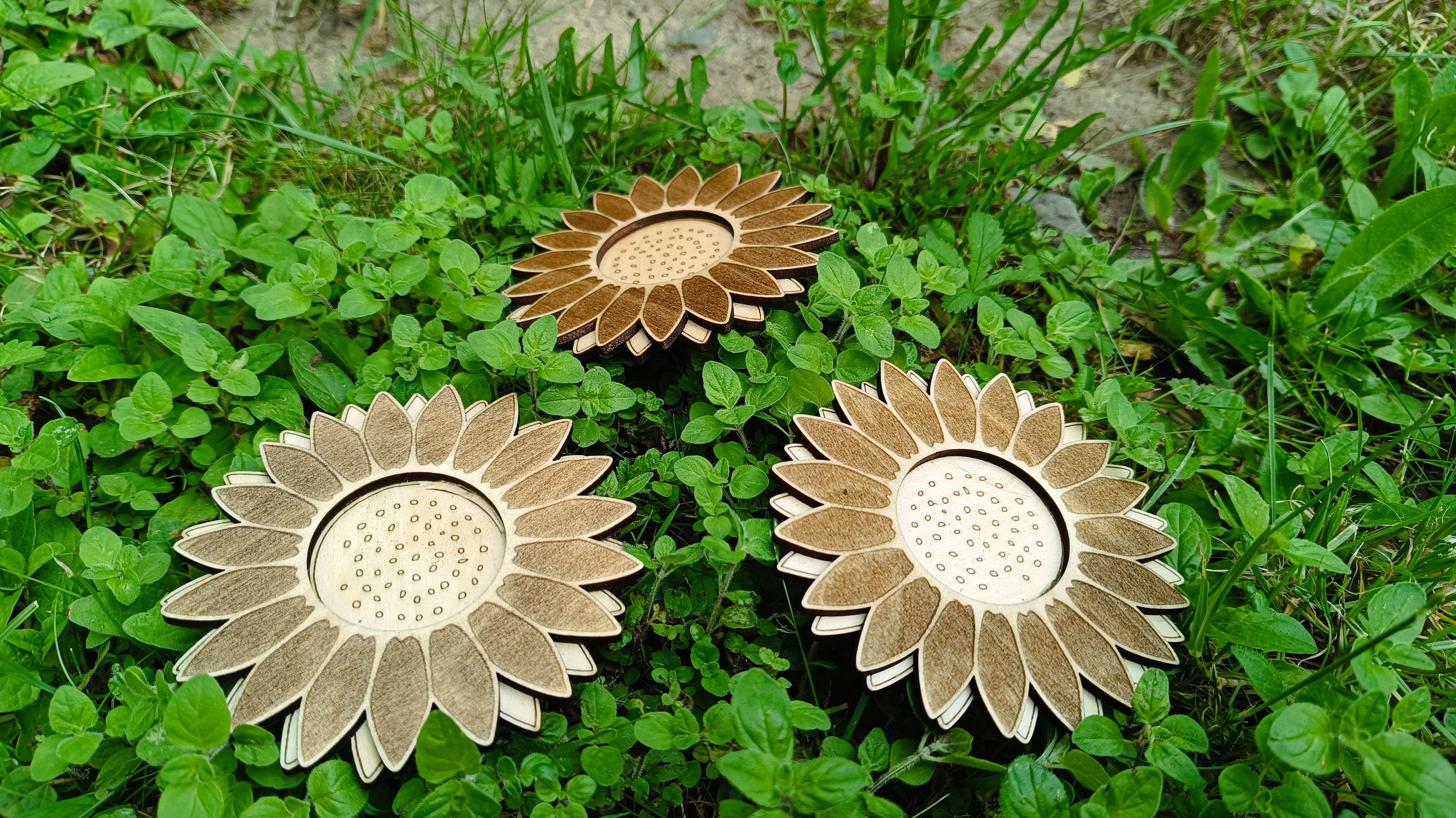 Teelichthalter mit Sonnenblumenmotiv